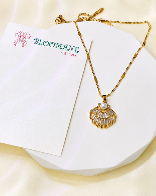 Golden Pearl Shell Necklace