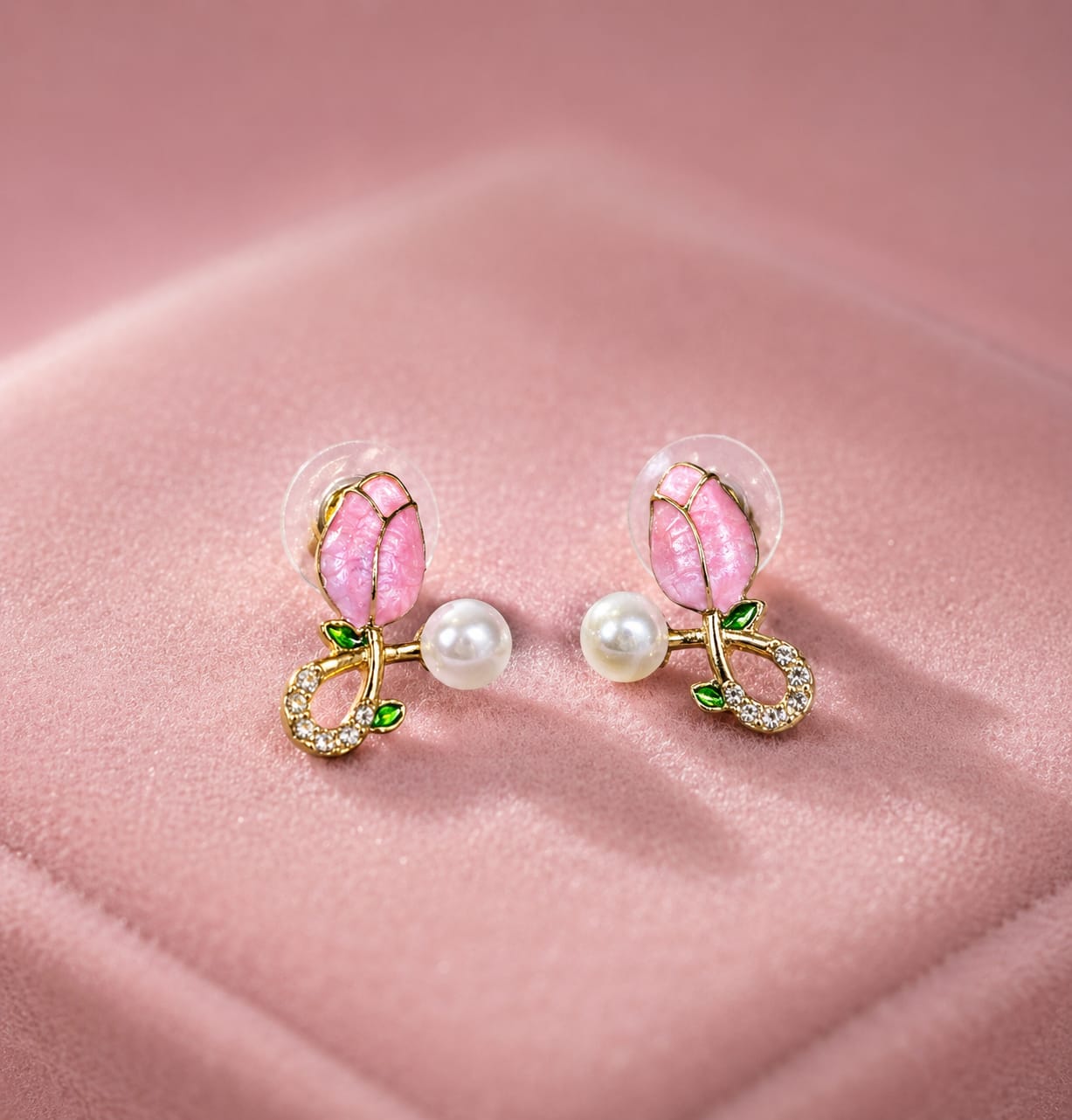 Blush Tulip Pearl Studs